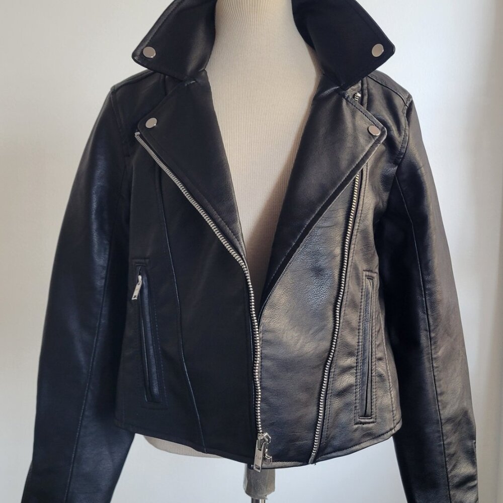 NWOT – Abercrombie & Fitch Black Faux Leather Moto Jacket (Size: M) - Picture 3 of 16